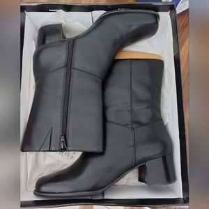 Easy Spirit Black Heeled Boots